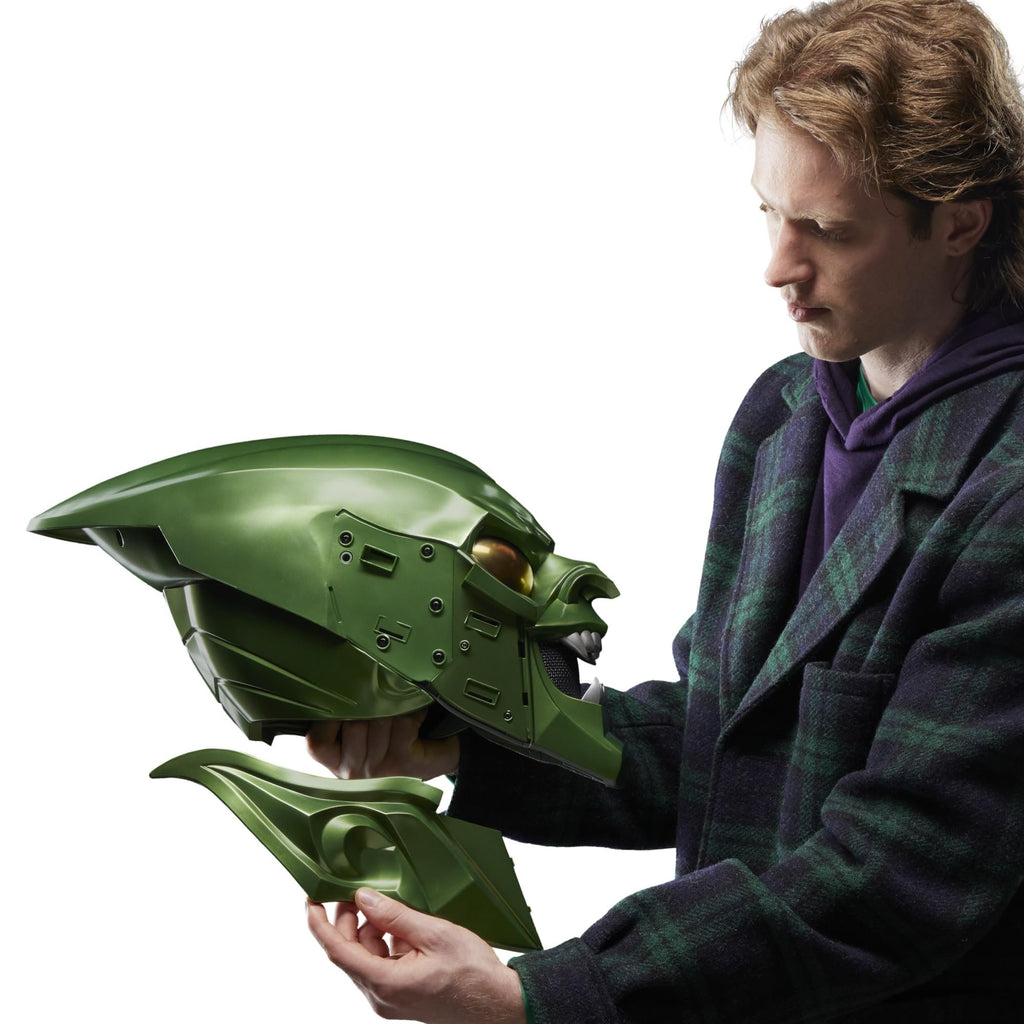 MARVEL Legends Series Green Goblin Premium Roleplay Helmet, Spider-Man: No Way Home Adult Collectible Roleplay Gear